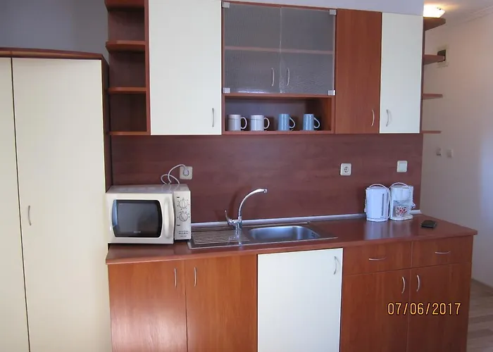 Готель Night Panorama Несебир